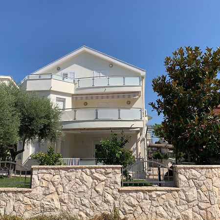 Apartments Dumancic Biograd Na Moru Esterno foto