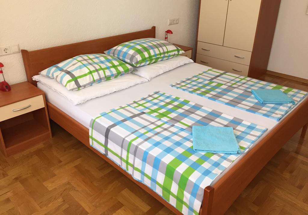 Apartments Dumancic Biograd Na Moru Esterno foto