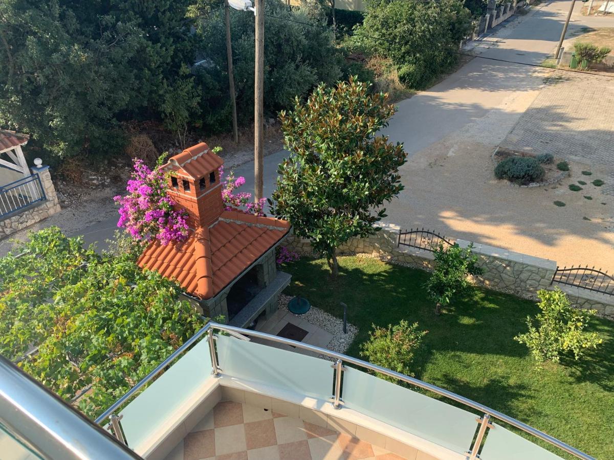Apartments Dumancic Biograd Na Moru Esterno foto