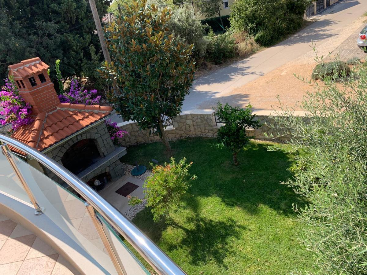 Apartments Dumancic Biograd Na Moru Esterno foto