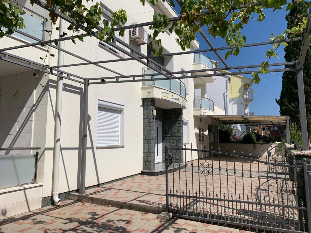Apartments Dumancic Biograd Na Moru Esterno foto